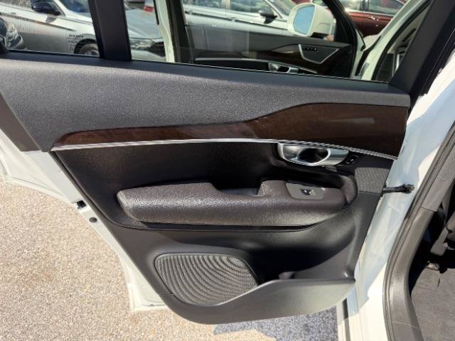 Used 2019 Volvo XC90 T6 Momentum w/ Advanced Package AWD/4WD image 32