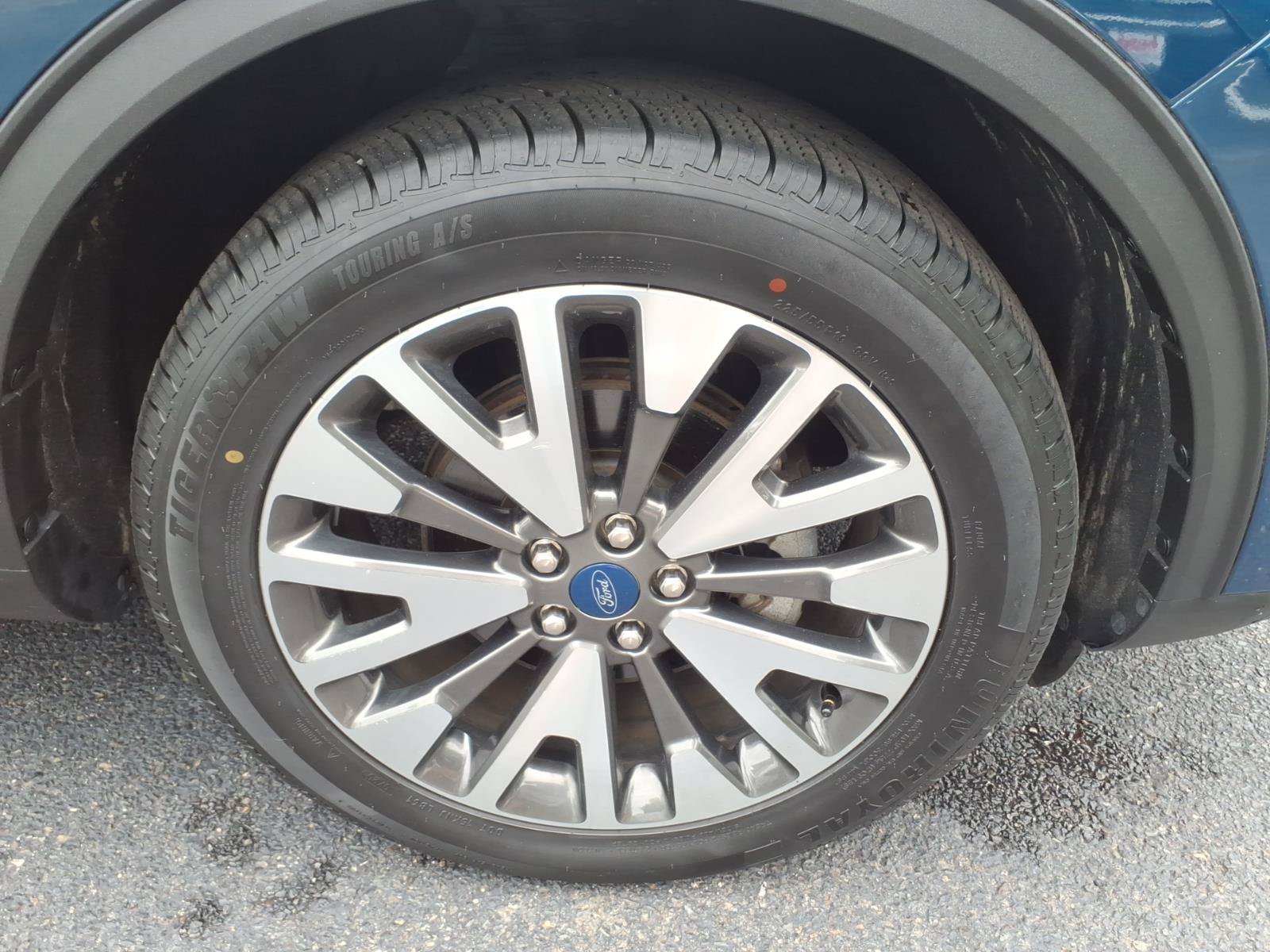 Used 2020 Ford Escape Titanium AWD/4WD image 7
