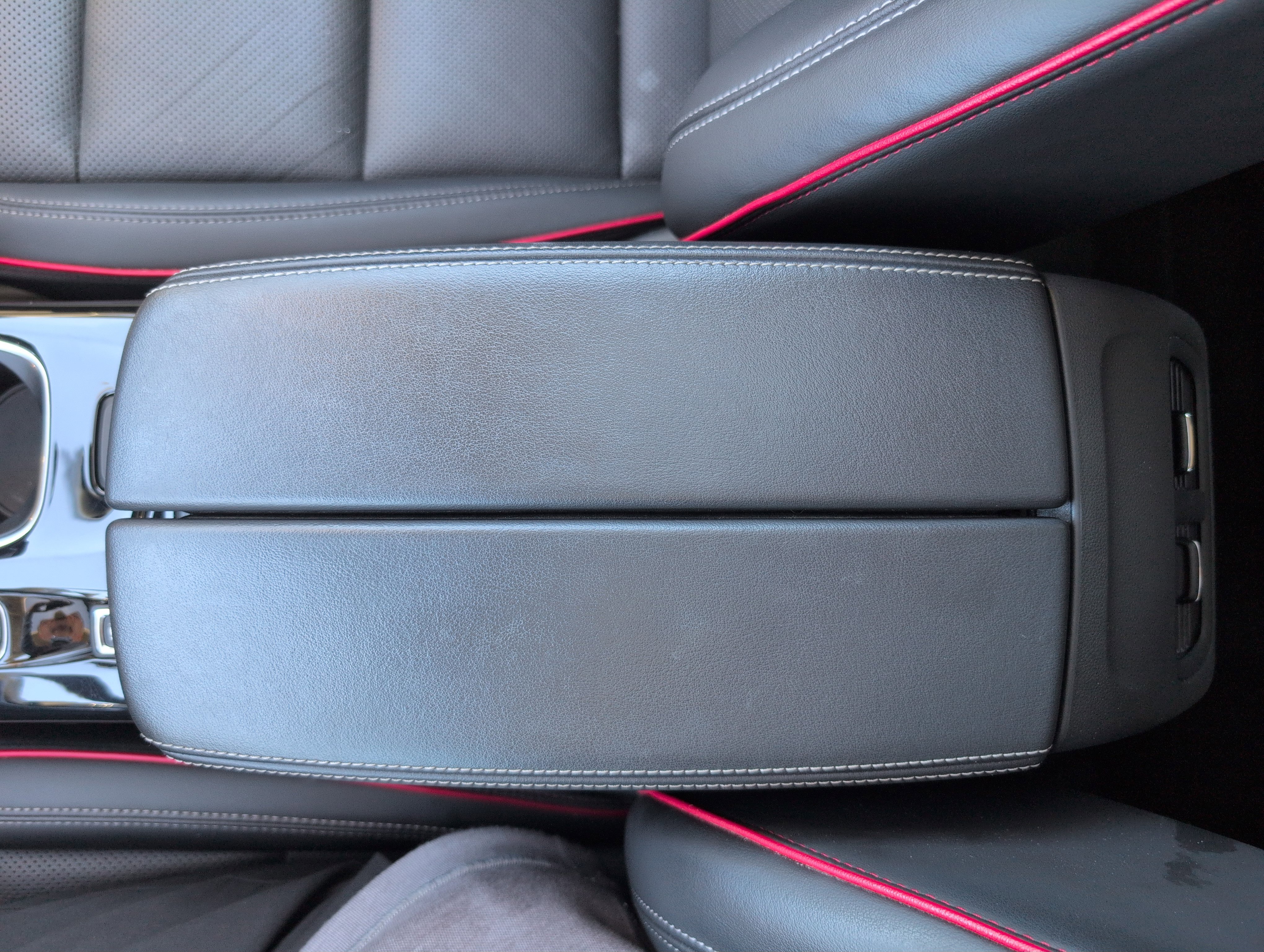 Used 2023 Buick Envision Essence w/ Sport Touring Package image 27