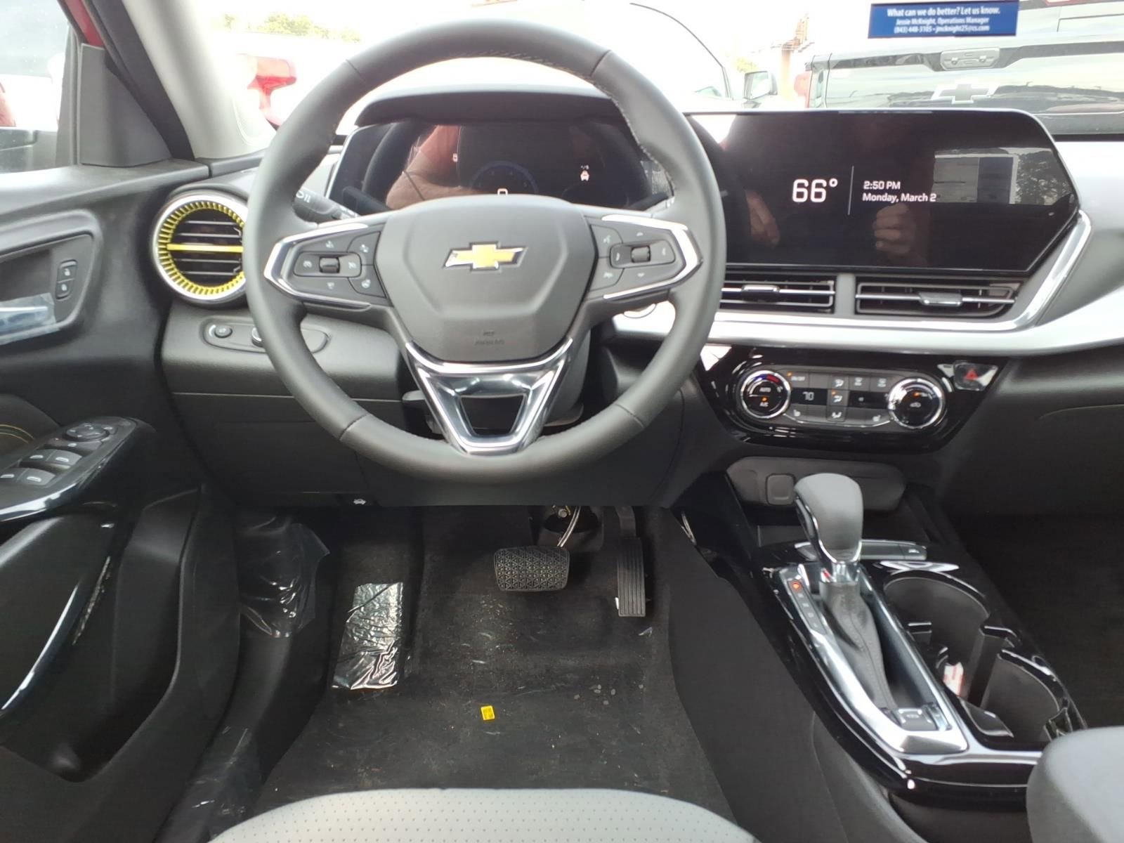 New 2026 Chevrolet Trax LT w/ Driver Confidence Package image 13