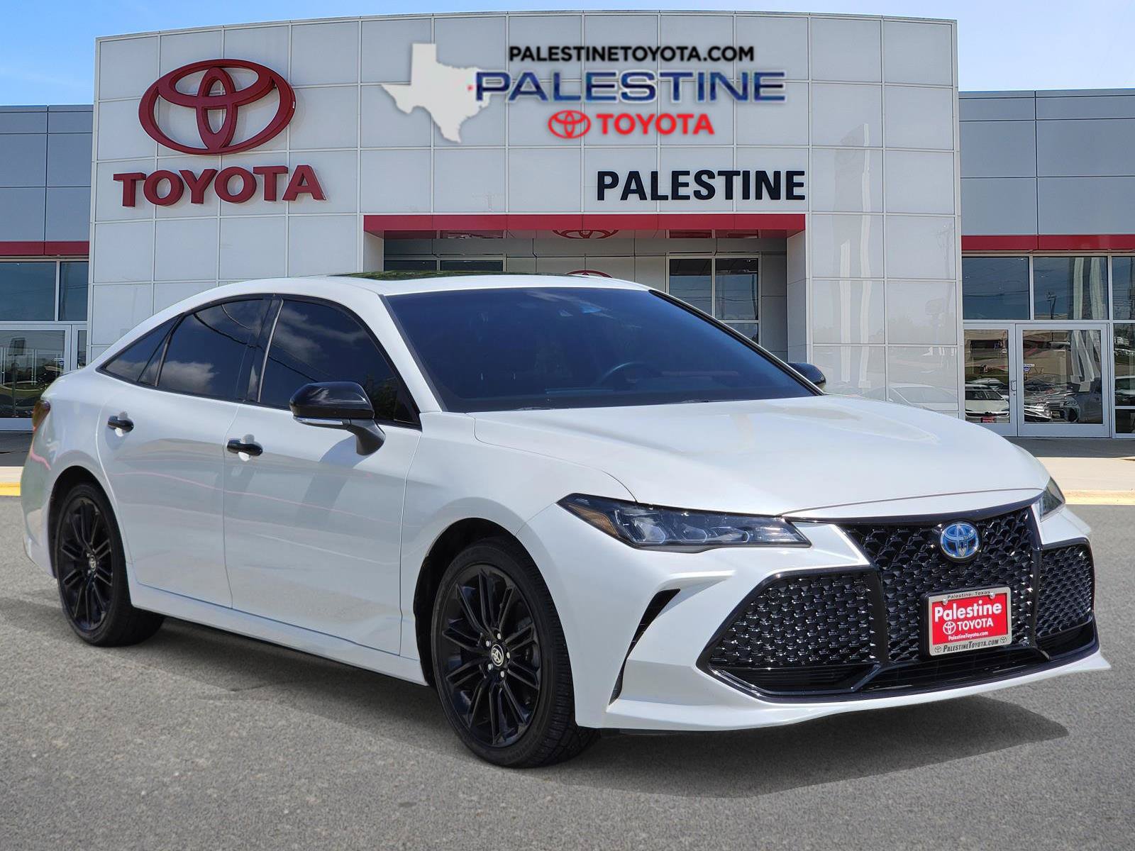 Used 2022 Toyota Avalon XSE