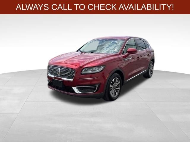 Used 2019 Lincoln Nautilus Select AWD/4WD image 3