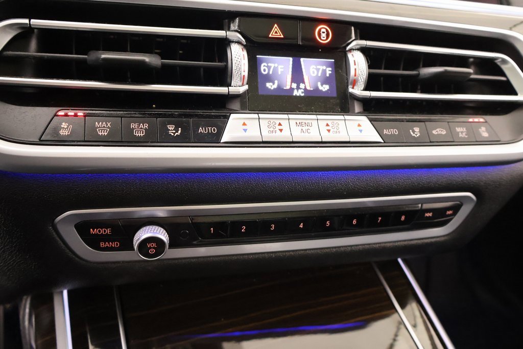 Used 2020 BMW X7 xDrive40i w/ Premium Package image 9