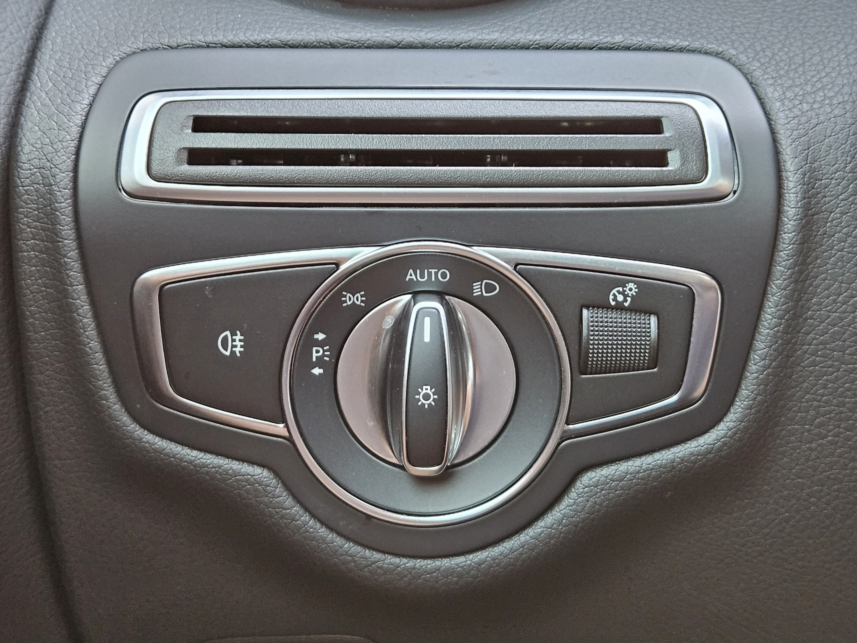 Used 2023 Mercedes-Benz C 300 Coupe image 19
