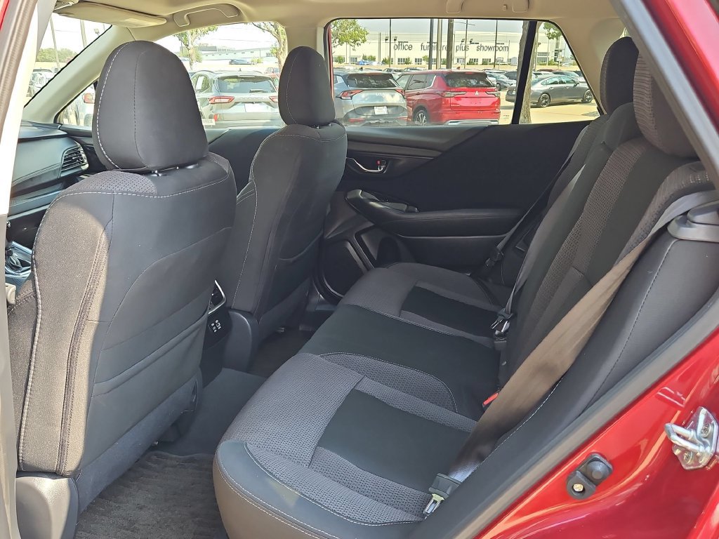 Used 2025 Subaru Outback Premium AWD/4WD image 25