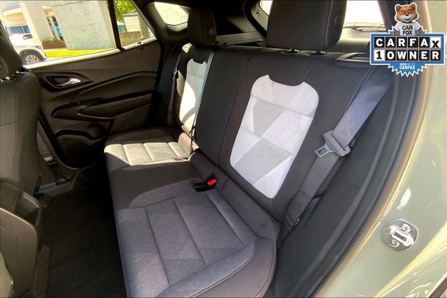 Used 2024 Chevrolet Trax RS w/ Sunroof Package image 23