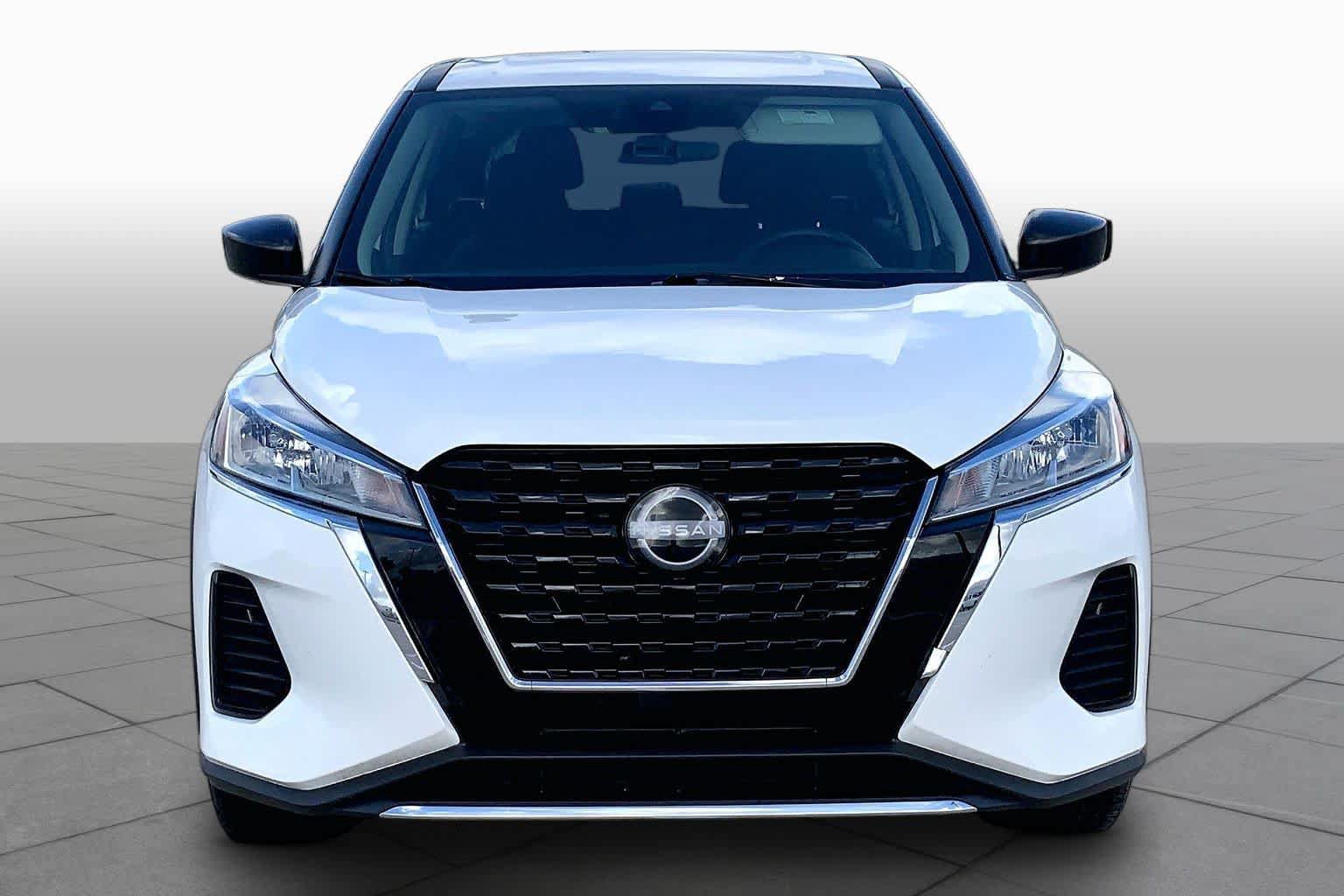 Used 2024 Nissan Kicks S FWD image 4
