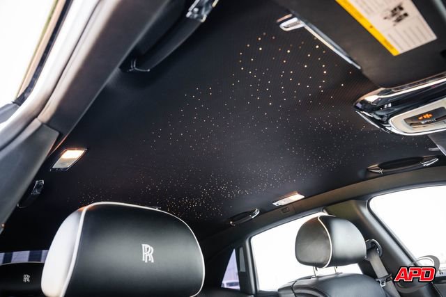 Used 2017 Rolls-Royce Ghost image 2