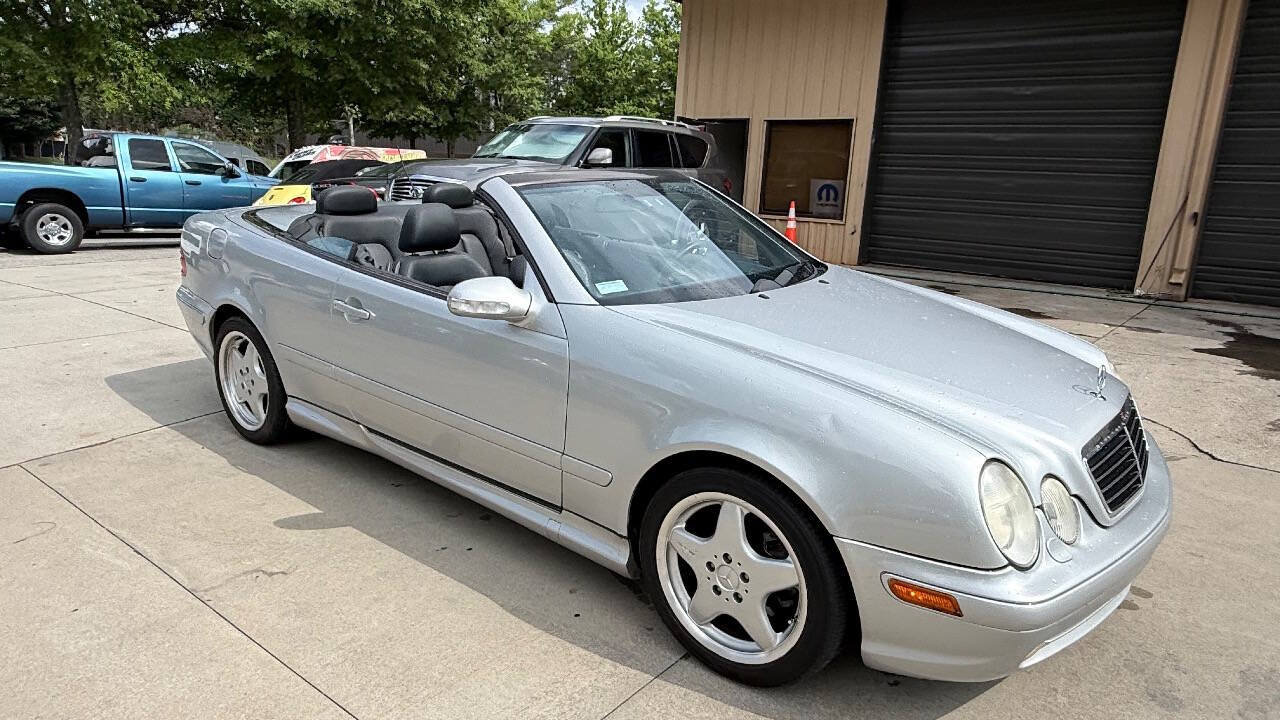 Used 2000 Mercedes-Benz CLK 430 Cabriolet image 19