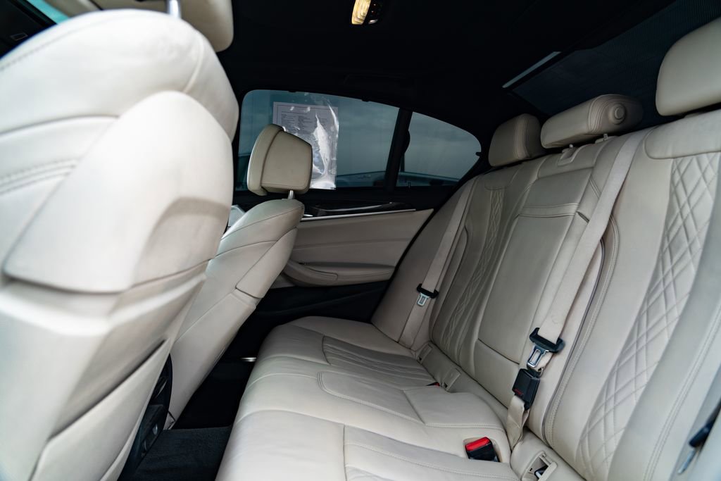 Used 2017 BMW 540i w/ M Sport Package image 13