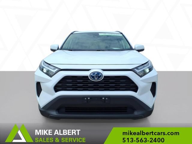 Used 2022 Toyota RAV4 XLE AWD/4WD image 2
