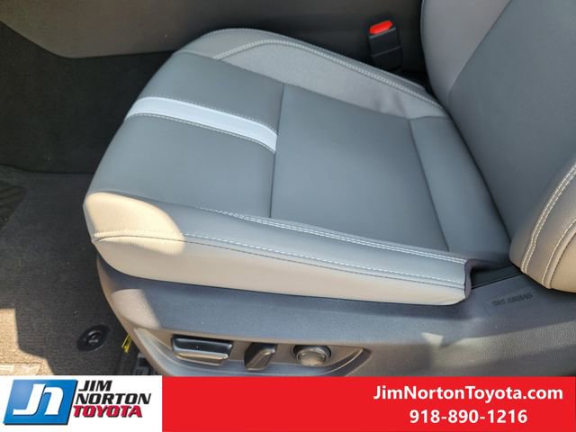 New 2026 Toyota Camry SE w/ Multimedia Upgrade Package image 18