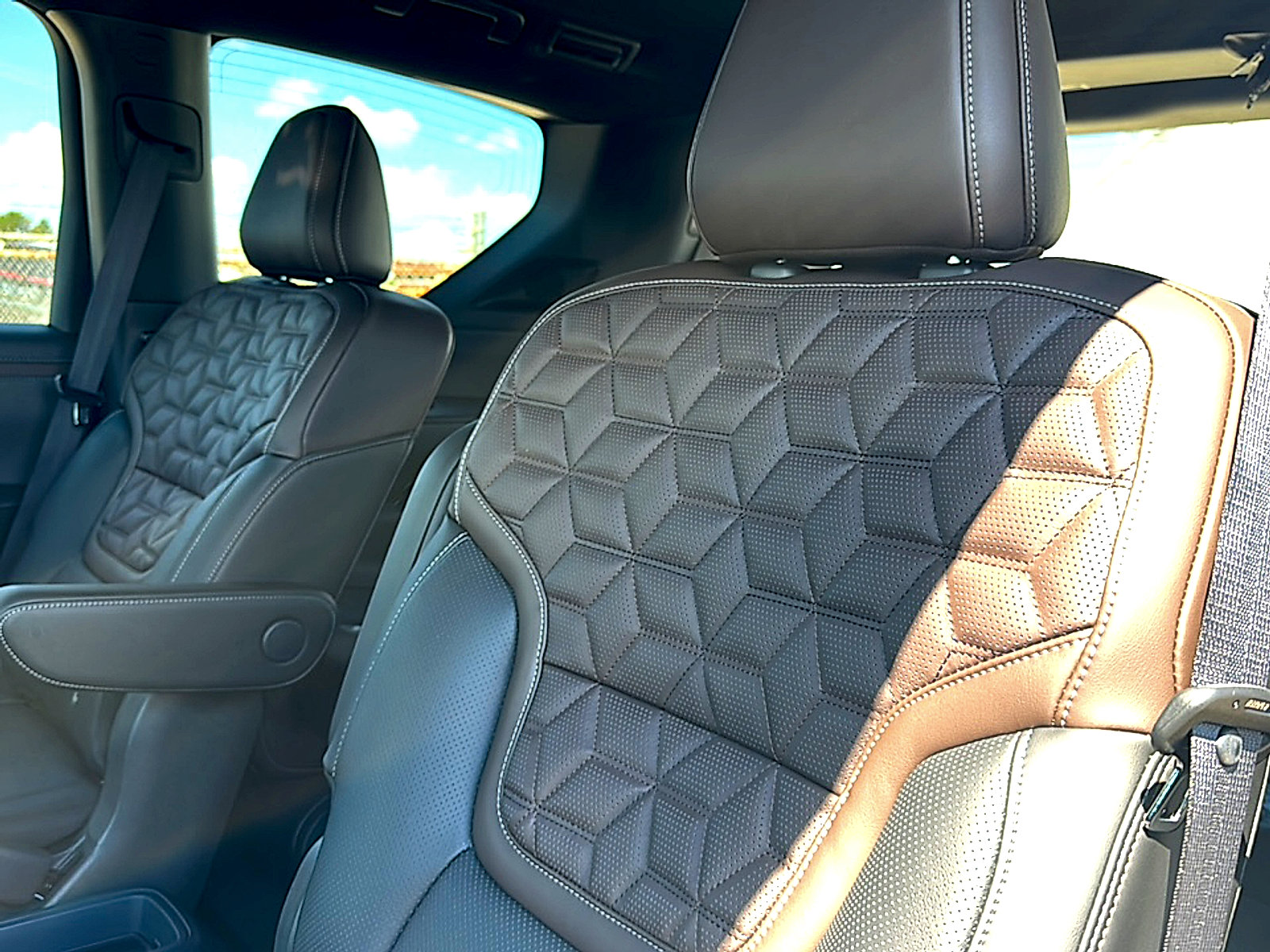 New 2026 Nissan Armada Platinum image 16