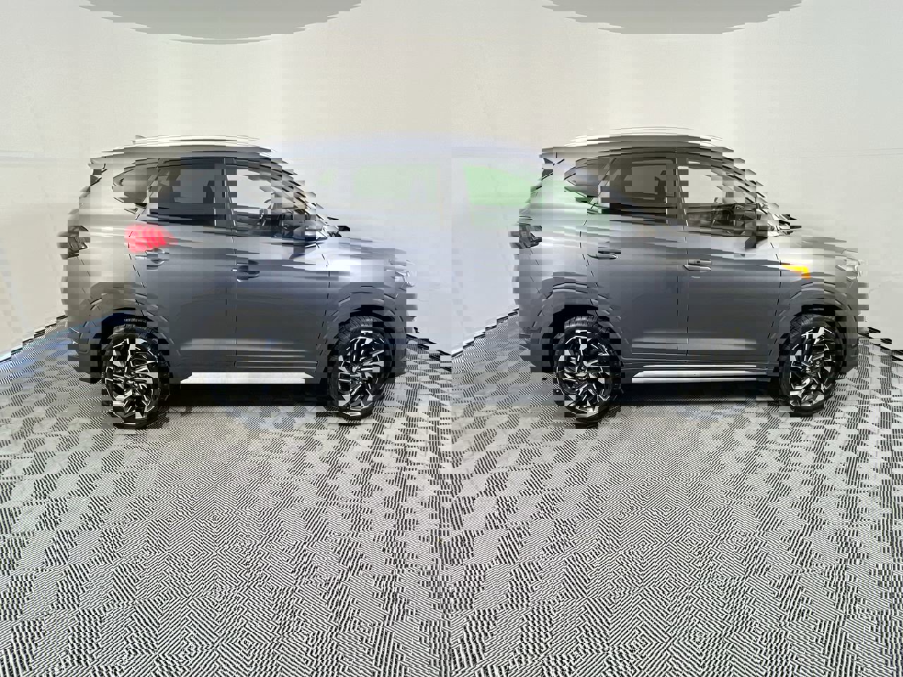 Used 2021 Hyundai Tucson Sport image 2