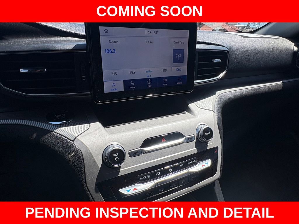 Used 2023 Ford Explorer XLT w/ Equipment Group 202A AWD/4WD image 24