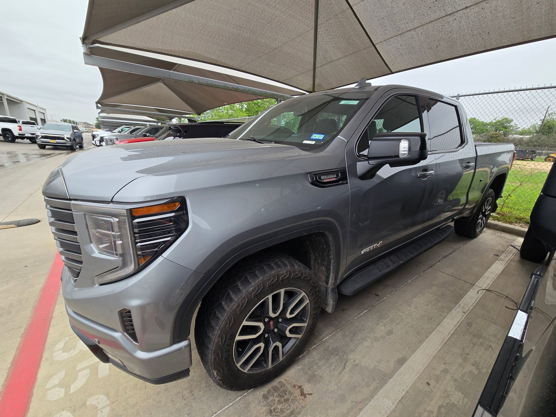 Used 2024 GMC Sierra 1500 AT4 w/ AT4 Premium Package AWD/4WD image 5