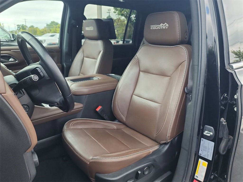 Certified 2021 Chevrolet Suburban High Country w/ Premium Package image 21