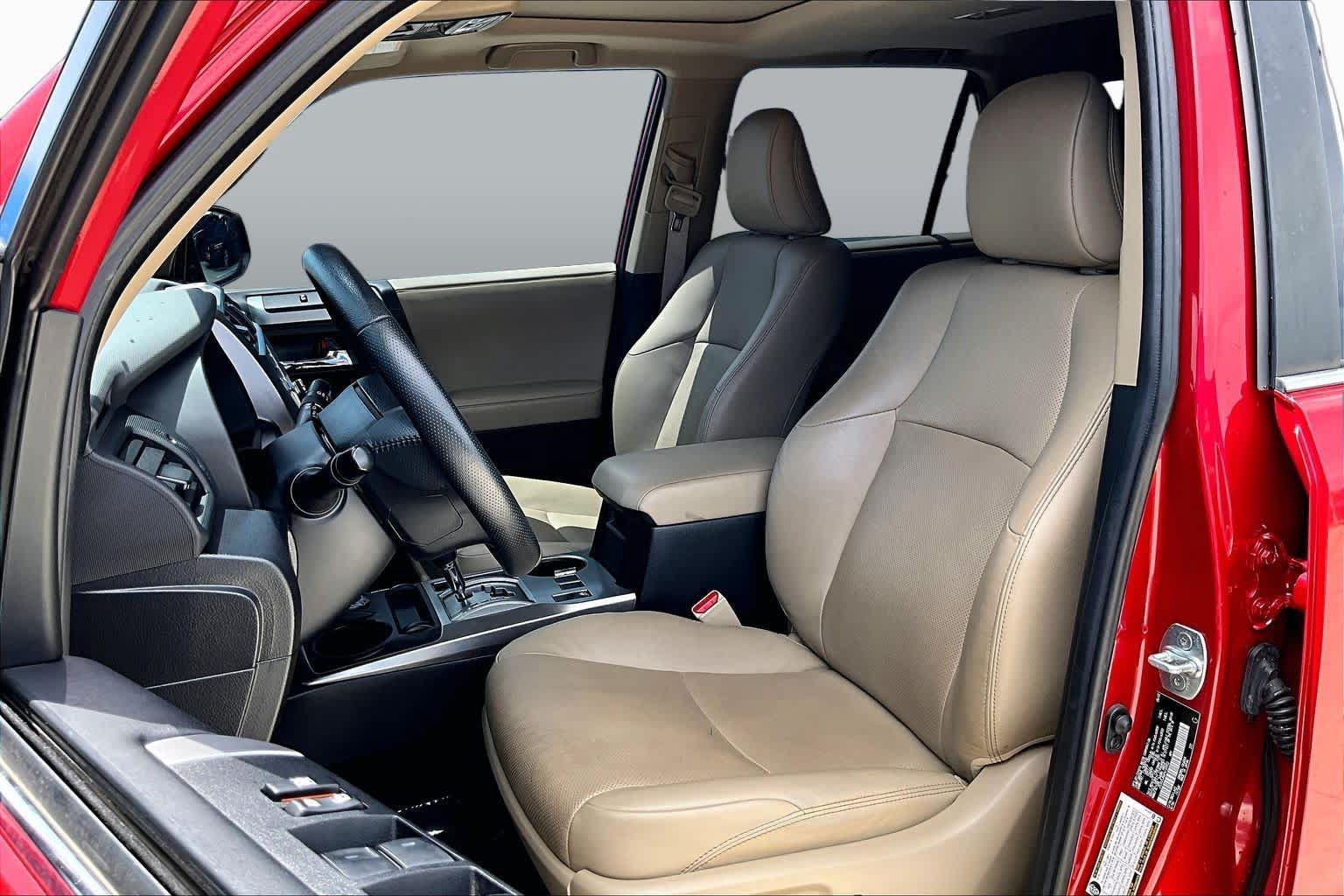 Used 2023 Toyota 4Runner Limited AWD/4WD image 8