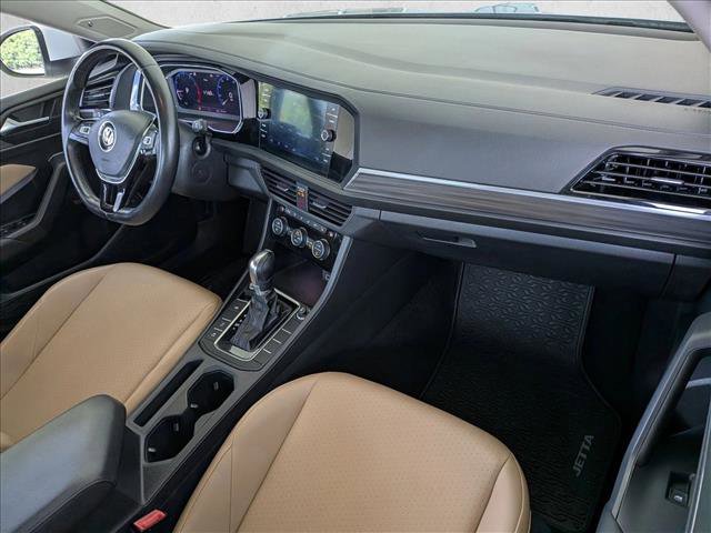 Used 2019 Volkswagen Jetta SEL w/ Cold Weather Package image 20