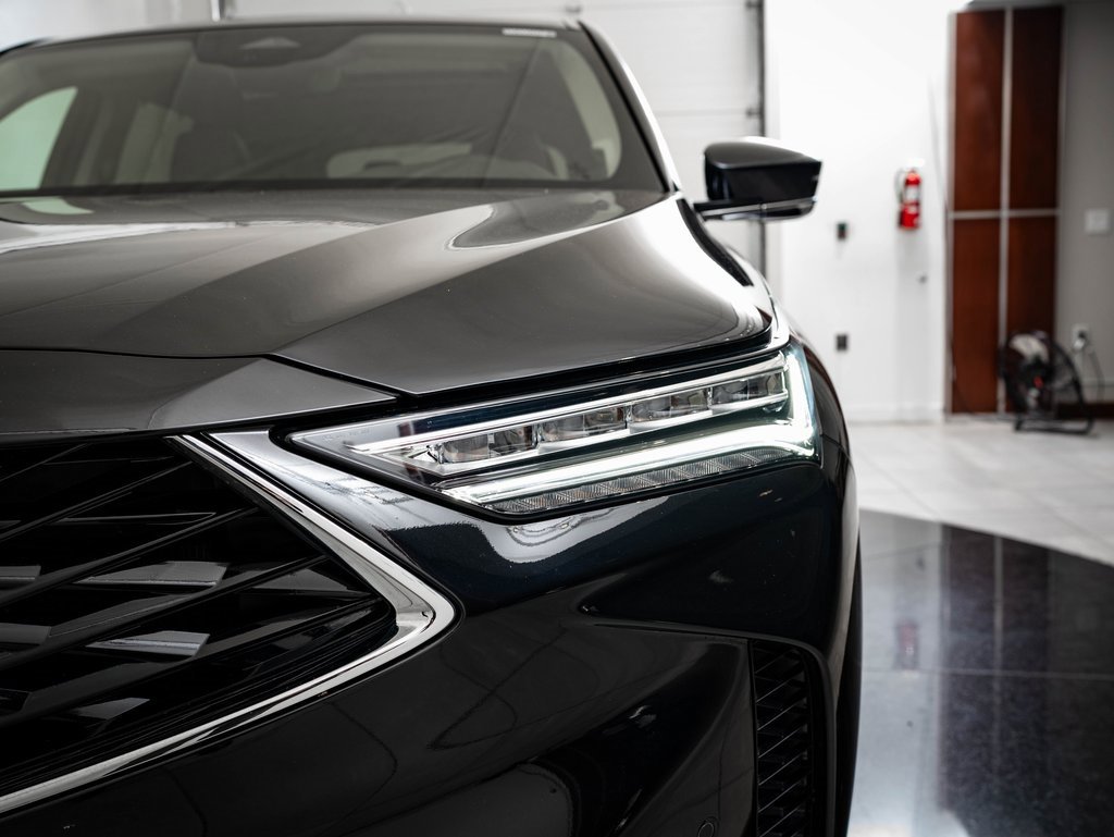 Certified 2025 Acura MDX w/ Technology Package image 15