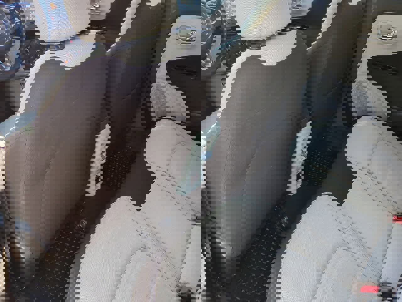 Used 2021 Jeep Renegade Latitude w/ Convenience Group image 19