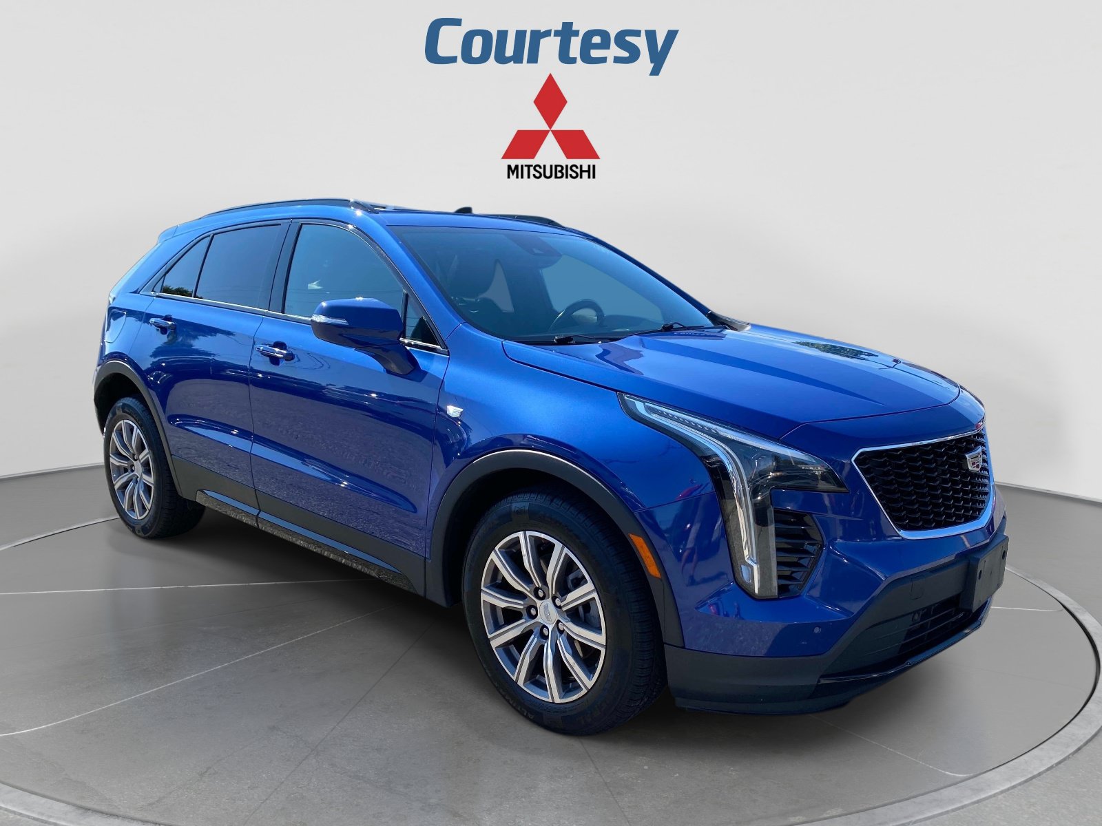 Used 2023 Cadillac XT4 Sport AWD/4WD image 9