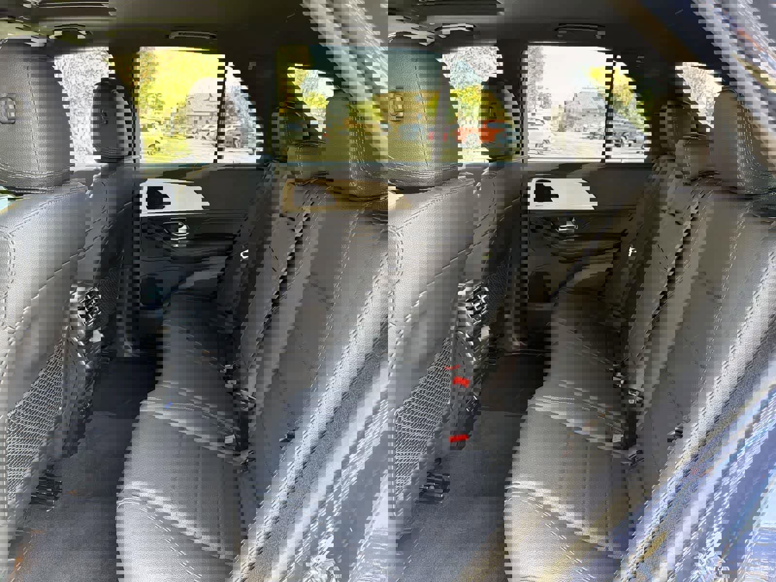 Used 2024 Mercedes-Benz GLE 450e 4MATIC image 29