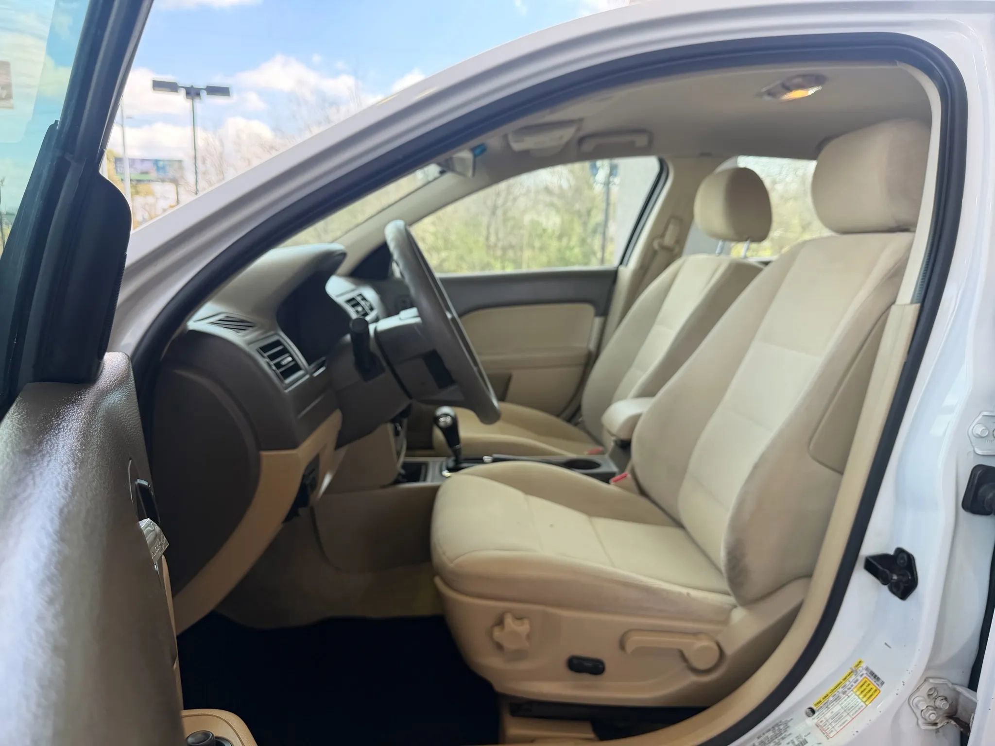 Used 2007 Ford Fusion SE image 8