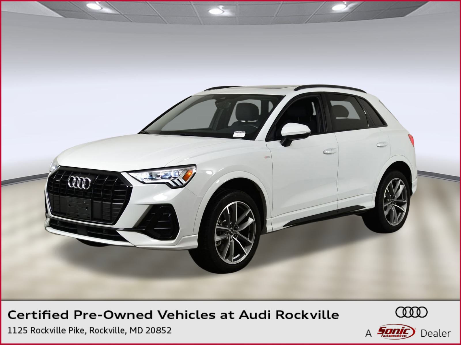 Certified 2023 Audi Q3 2.0T Premium w/ Black Optic Sport Package image 1