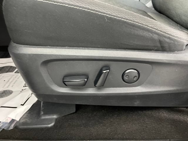 Used 2024 Nissan Pathfinder SV FWD image 33
