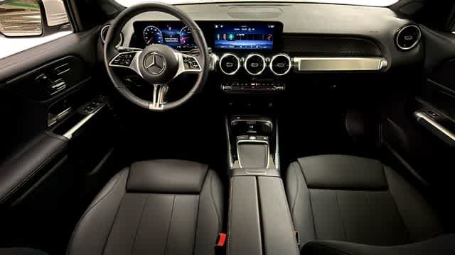 Certified 2026 Mercedes-Benz GLB 250 4MATIC image 4