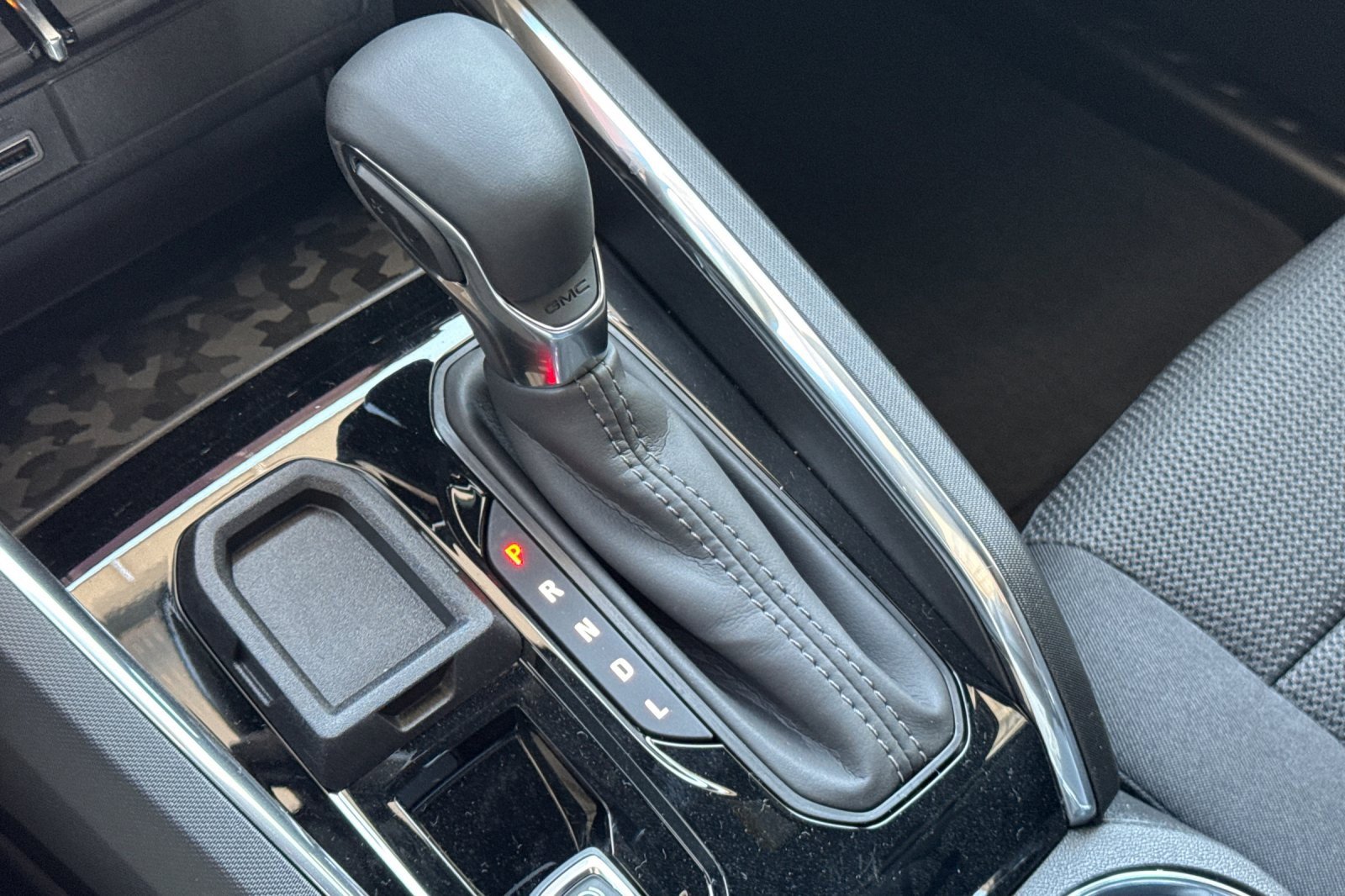 New 2025 GMC Canyon Elevation w/ Convenience Package image 22