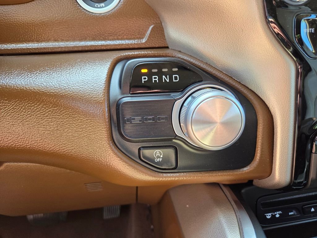 Used 2019 RAM 1500 Laramie RWD image 27