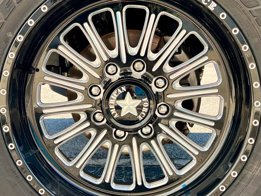 Used 2025 GMC Sierra 2500 Denali Ultimate image 16