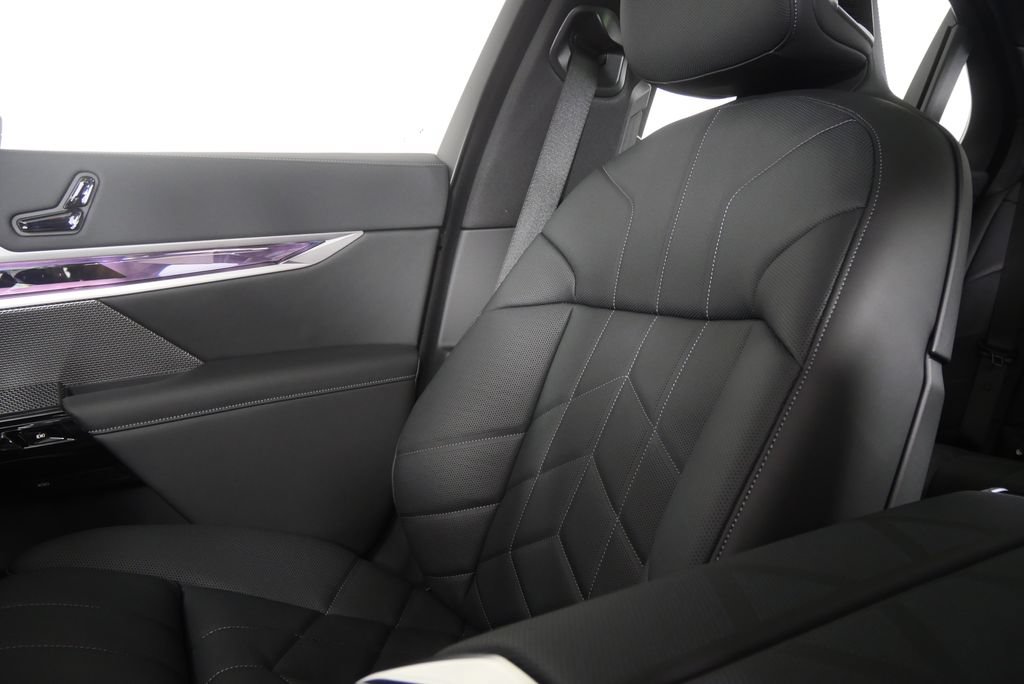 New 2026 BMW i7 xDrive60 AWD/4WD image 23