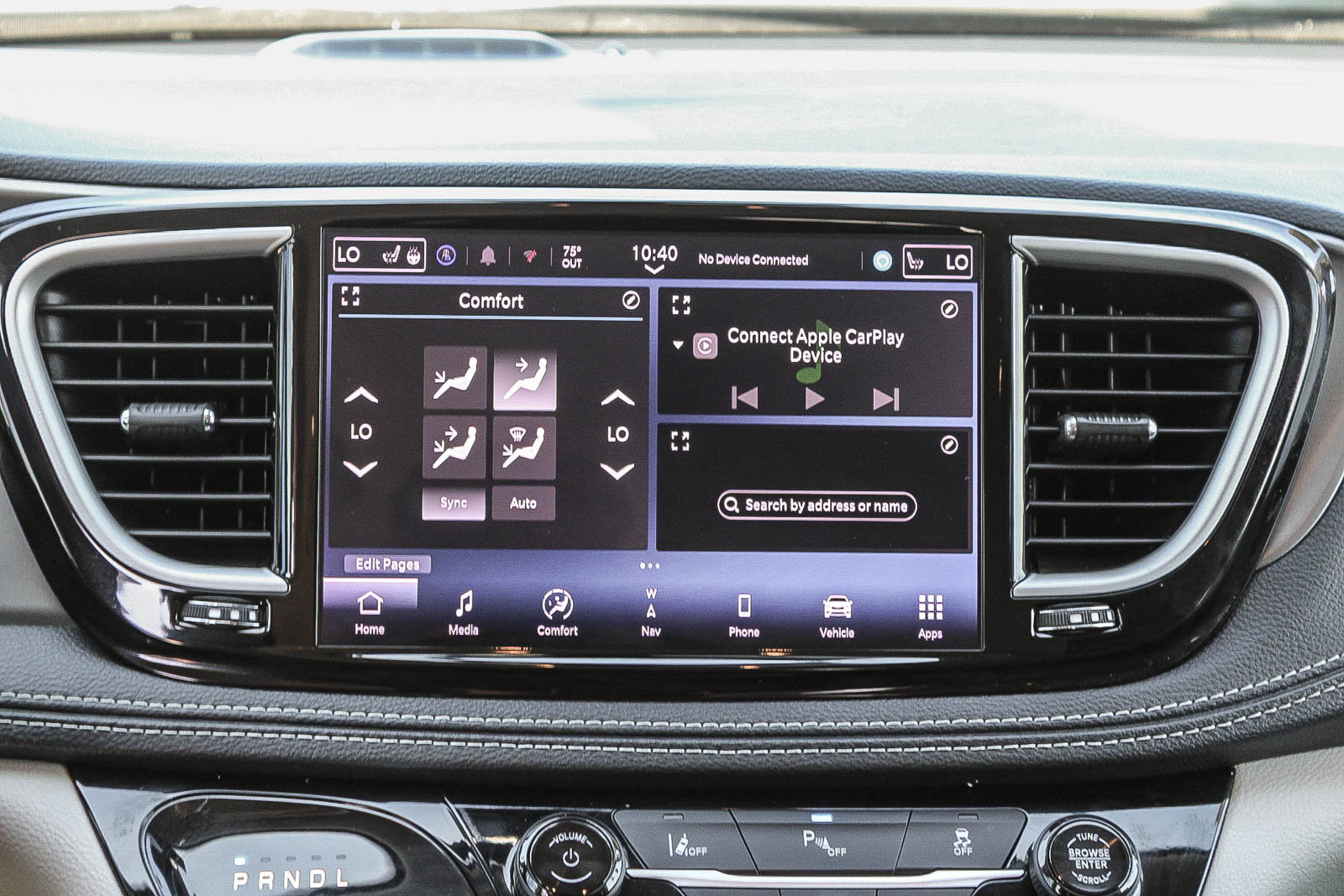 Used 2024 Chrysler Pacifica Limited FWD image 16