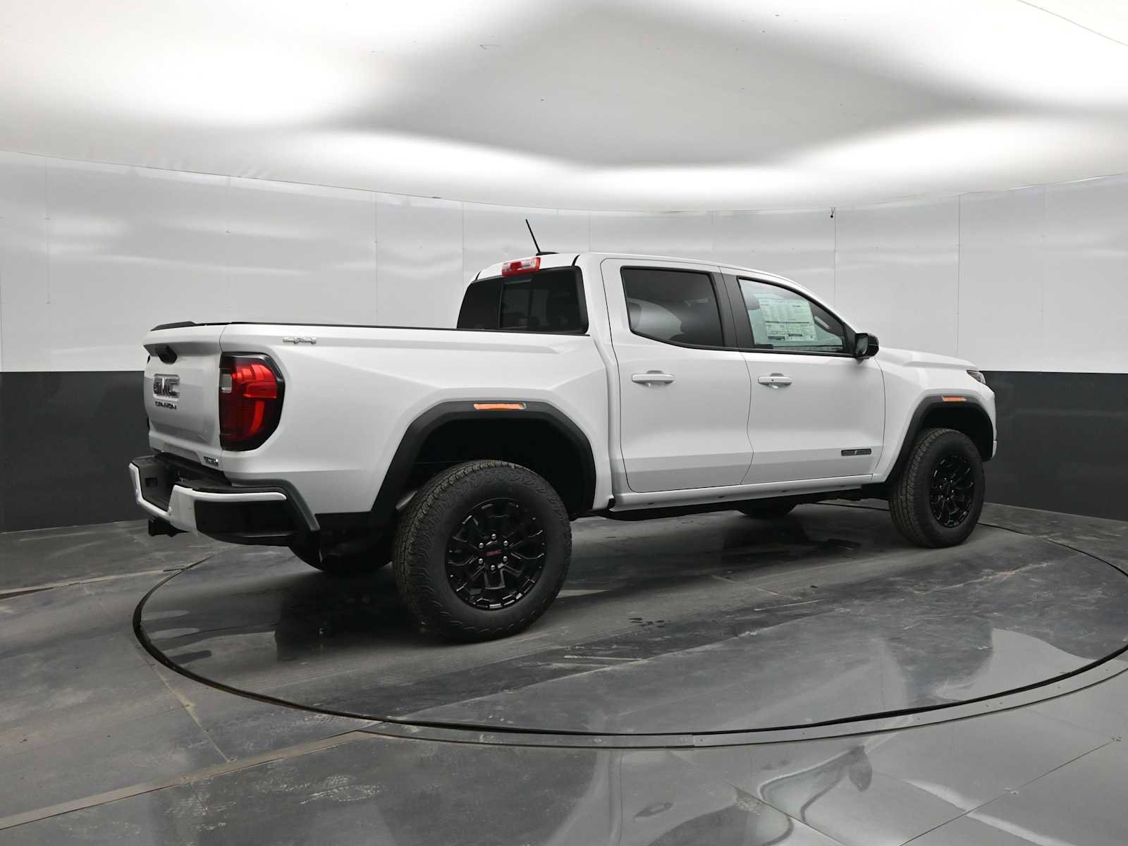 New 2026 GMC Canyon Elevation AWD/4WD image 8