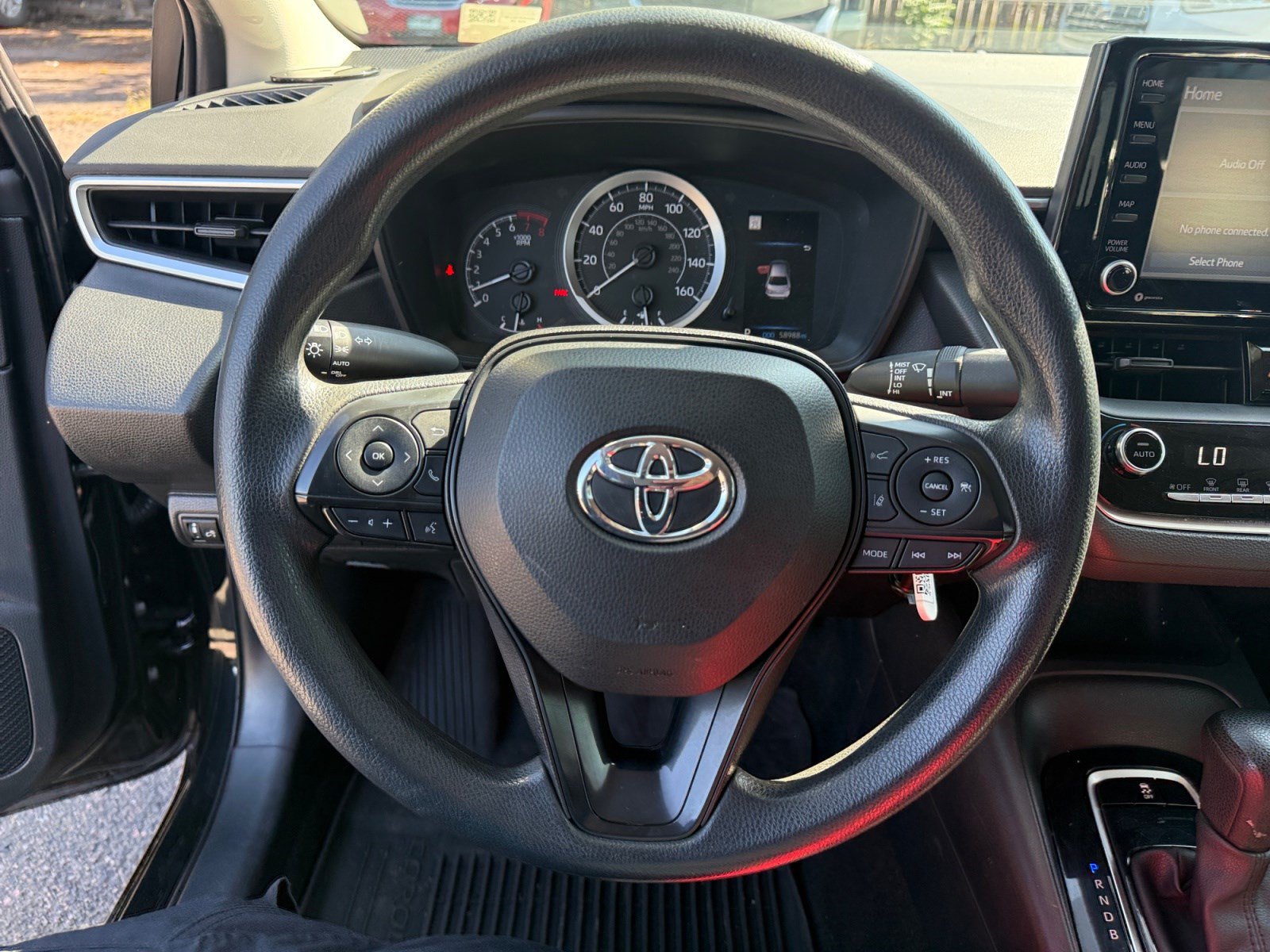Used 2022 Toyota Corolla LE FWD image 9