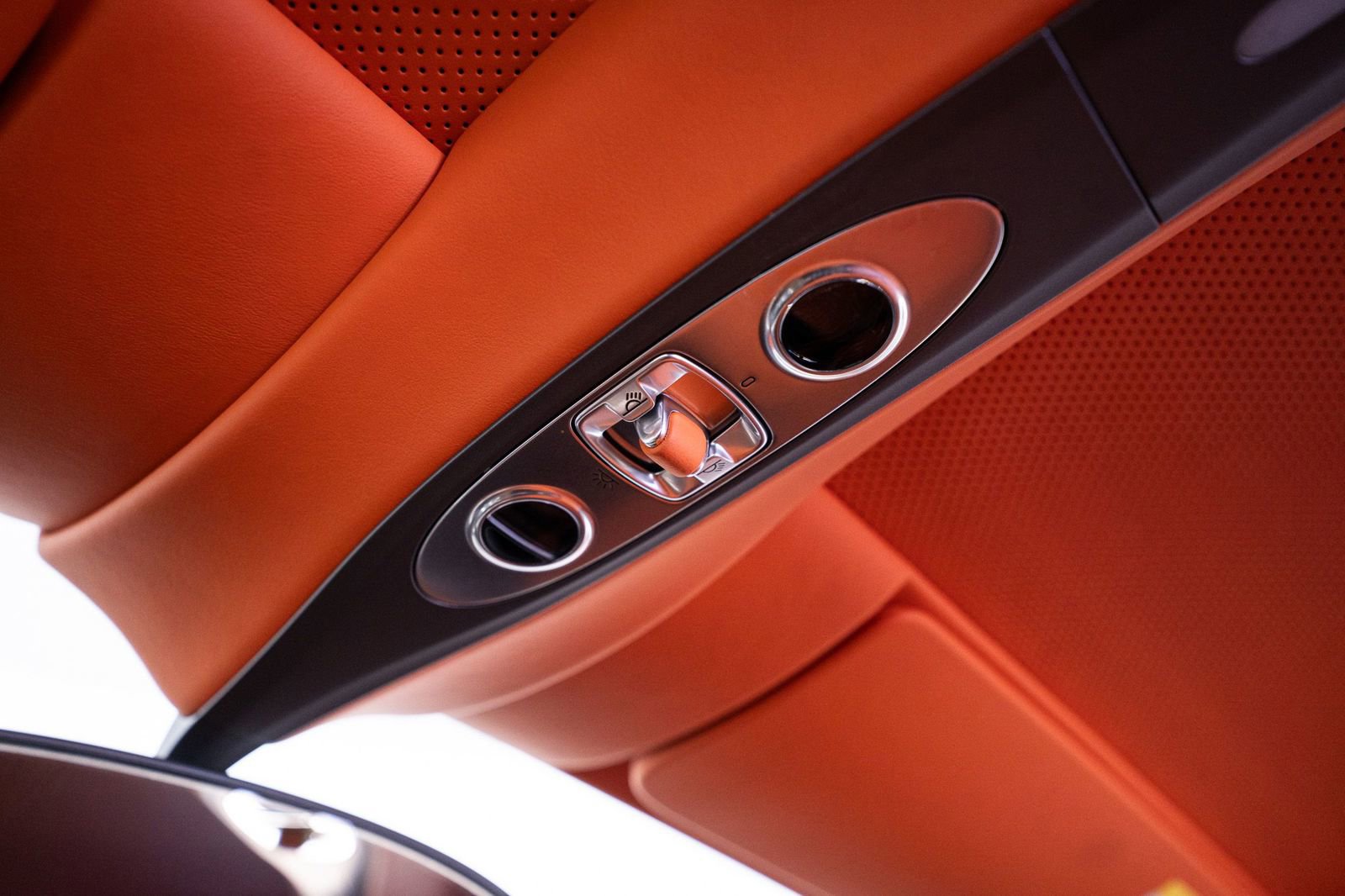 Used 2018 Bugatti Chiron AWD/4WD image 59