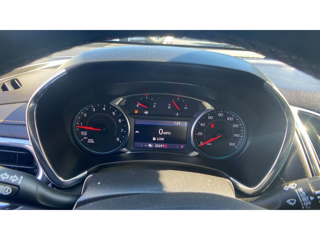 Used 2023 Chevrolet Equinox Premier image 14