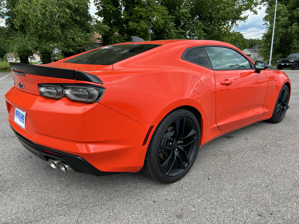 Used 2019 Chevrolet Camaro LT w/ 1LE Track Performance Package RWD image 3