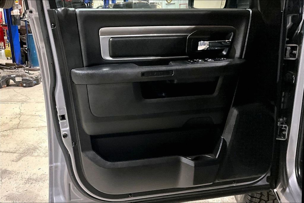 Used 2024 RAM 1500 Classic Warlock image 22