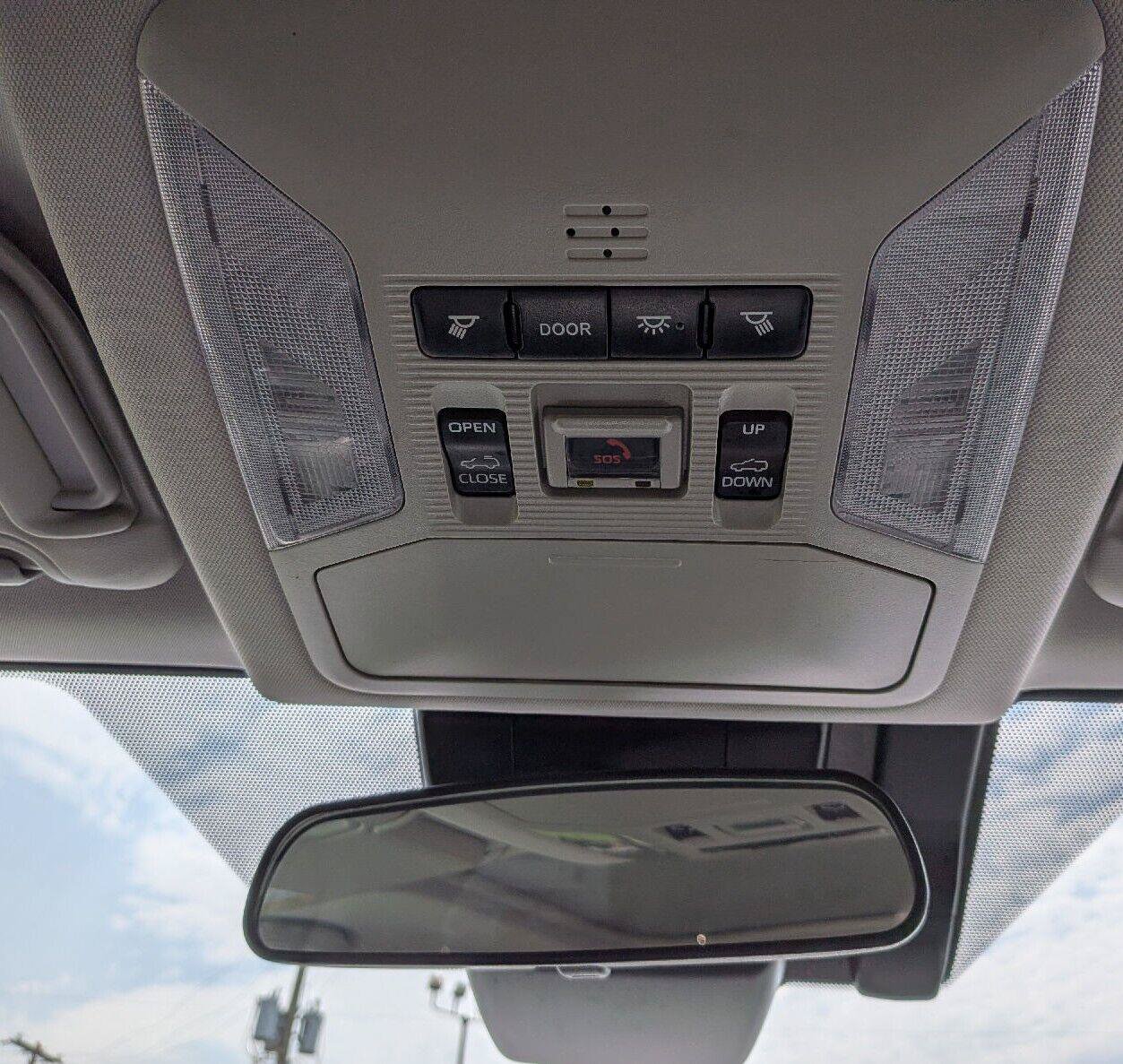 Used 2021 Toyota RAV4 XLE w/ Convenience Package AWD/4WD image 20