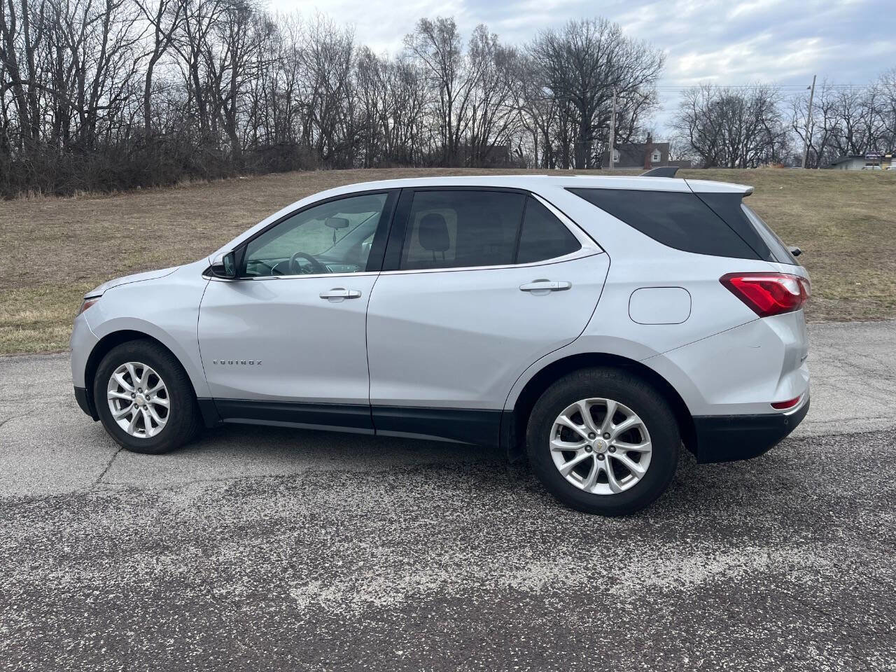 Used 2019 Chevrolet Equinox LT image 9