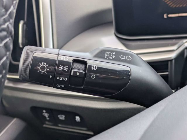New 2025 Kia Sorento S FWD image 30