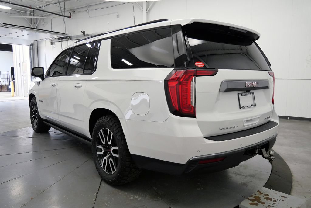 Used 2024 GMC Yukon XL AT4 w/ AT4 Premium Plus Package AWD/4WD image 5