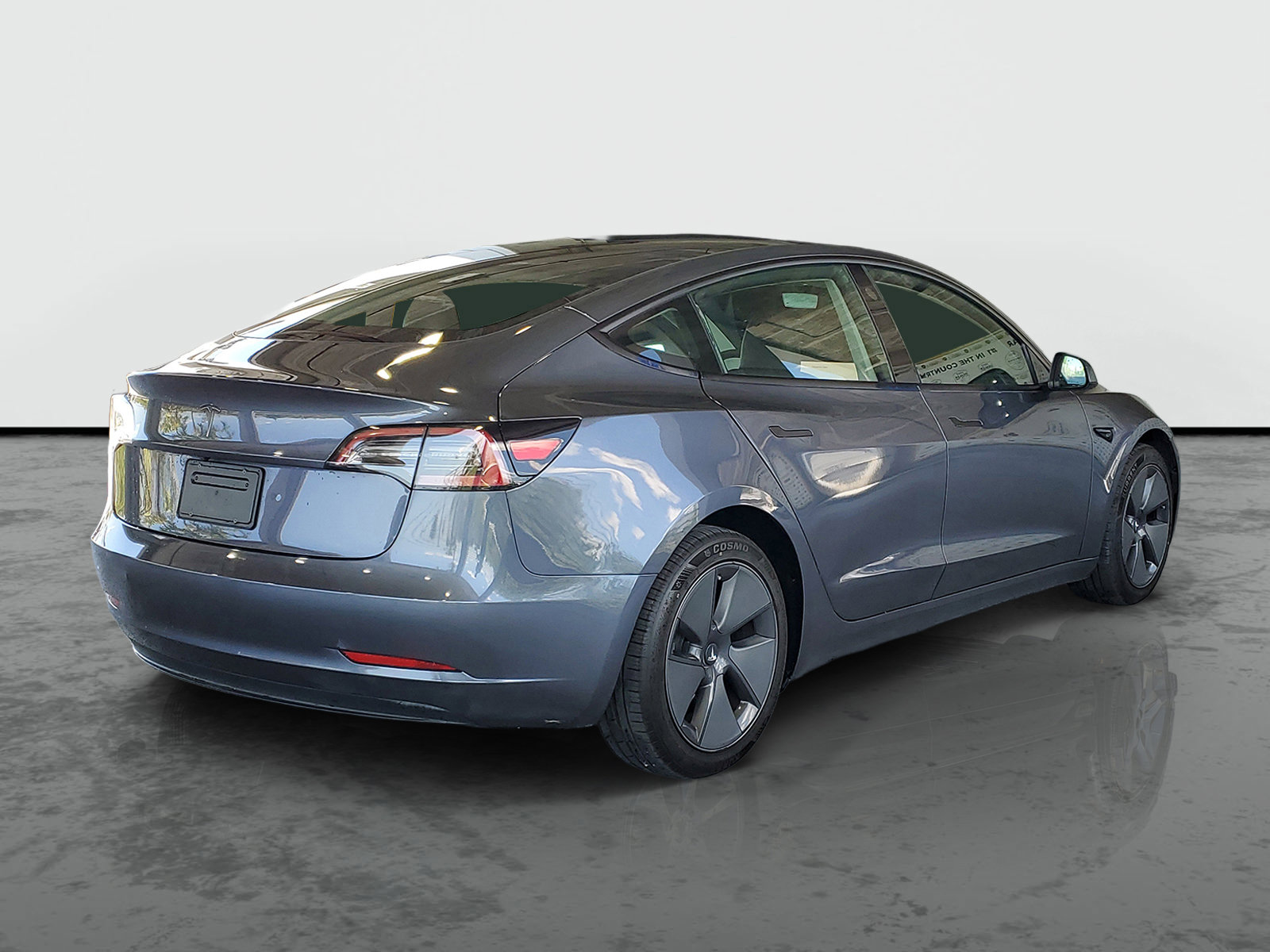 Used 2023 Tesla Model 3 Standard Range RWD image 2