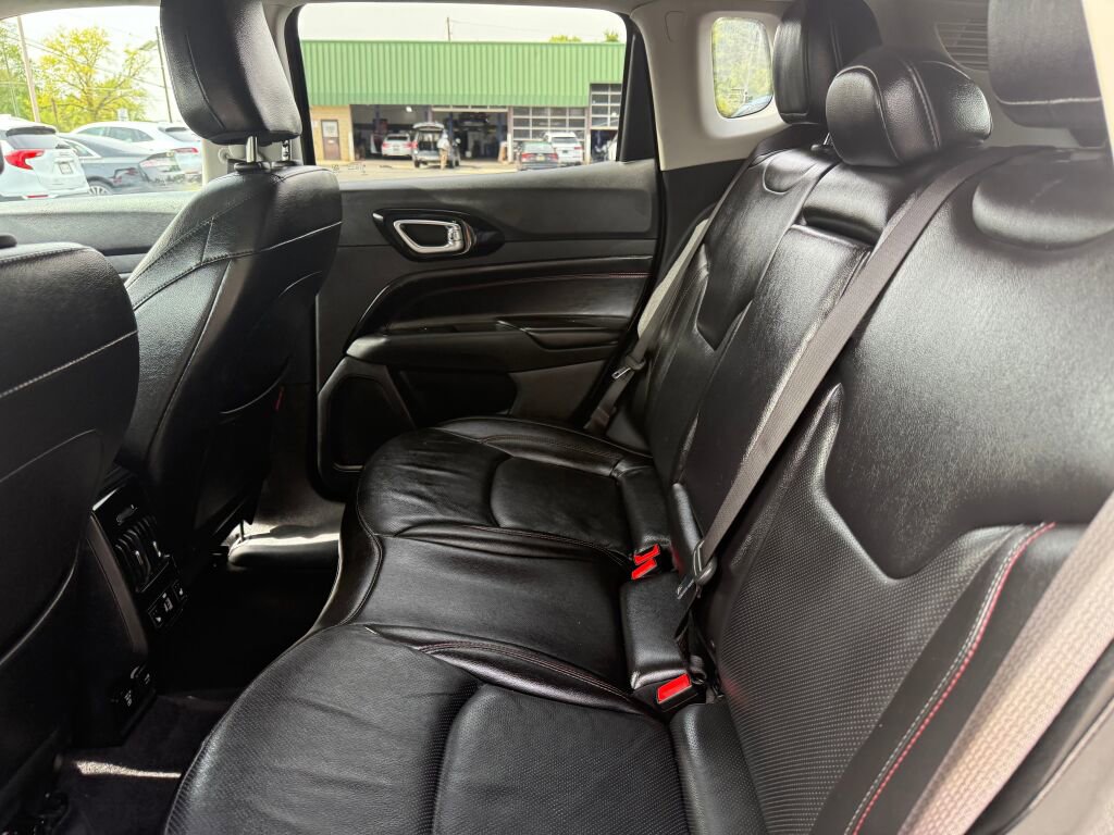 Used 2022 Jeep Compass Trailhawk w/ Trailhawk Elite Group image 23