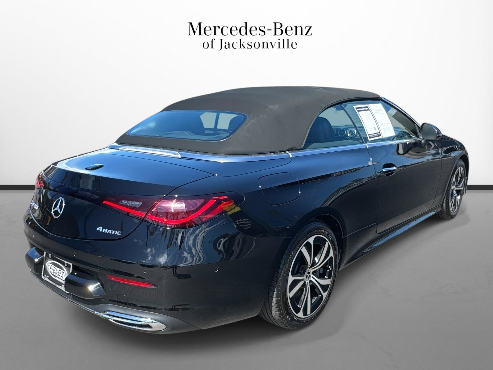 Used 2025 Mercedes-Benz CLE 300 4MATIC Cabriolet image 3