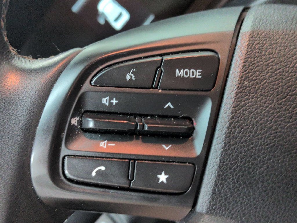 Used 2026 Hyundai Venue SEL FWD image 18